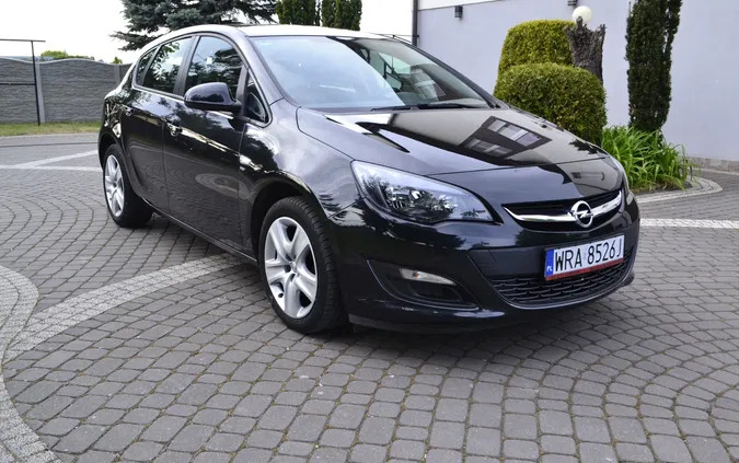 opel Opel Astra cena 32900 przebieg: 135000, rok produkcji 2014 z Radom